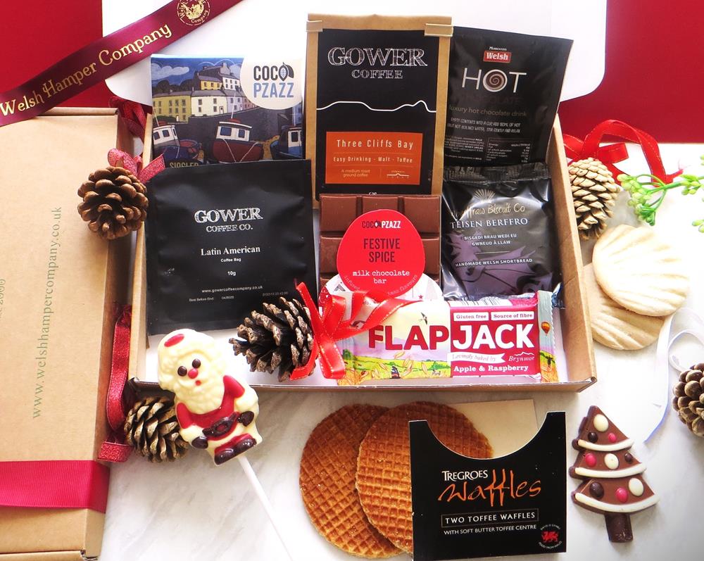 Welsh Happy Christmas Letterbox Hamper